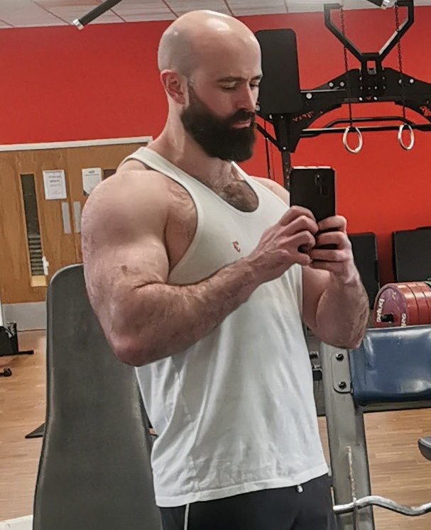 FREE 5-Day Beginner Bodybuilding Gym Plan | Kratos Koaching
